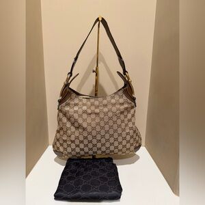 Gucci Brown GG Canvas Horsebit
Creole Shoulder Bag Beige